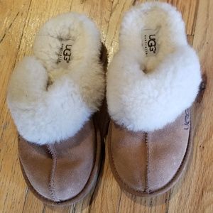 Girls Ugg Slippers
